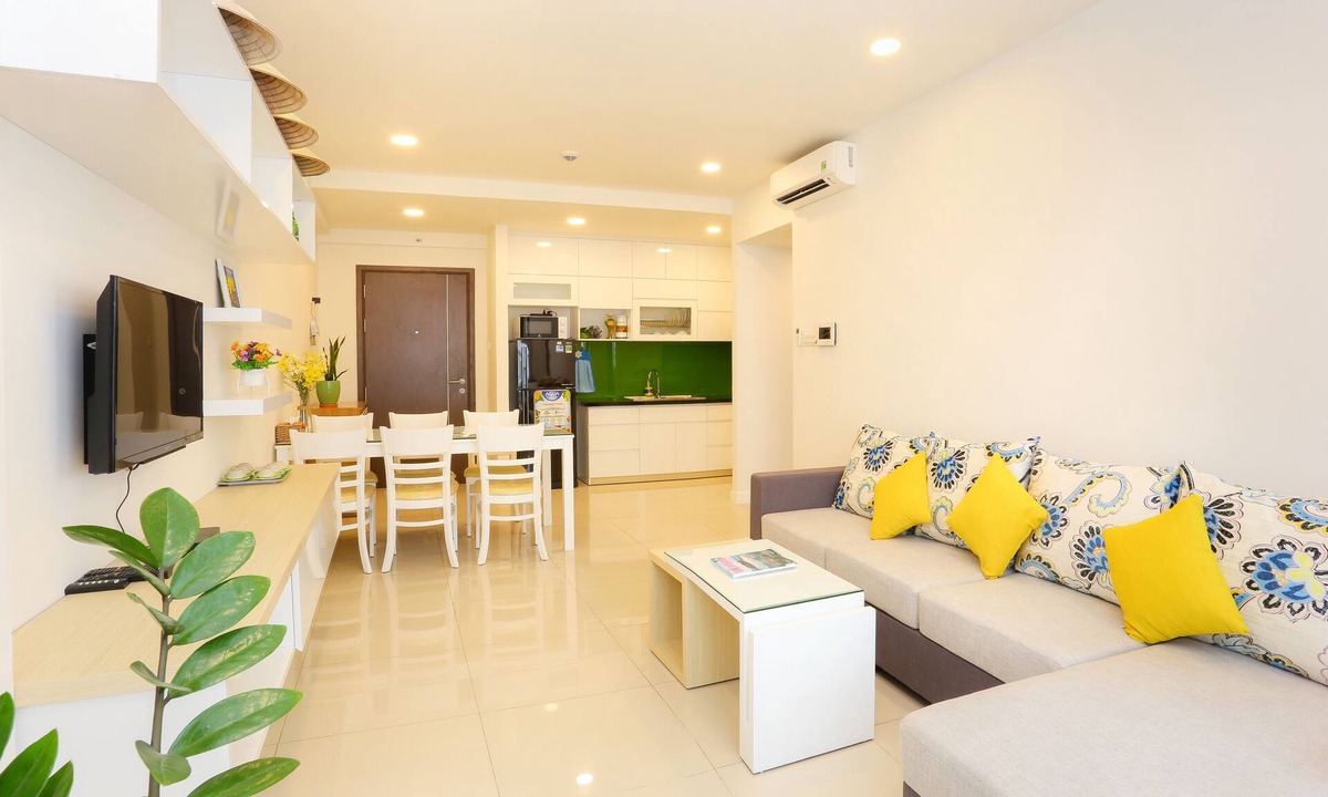 Bach Dang Riverside Apartment | 3BR high floor apt ★ river view, free rooftop pool