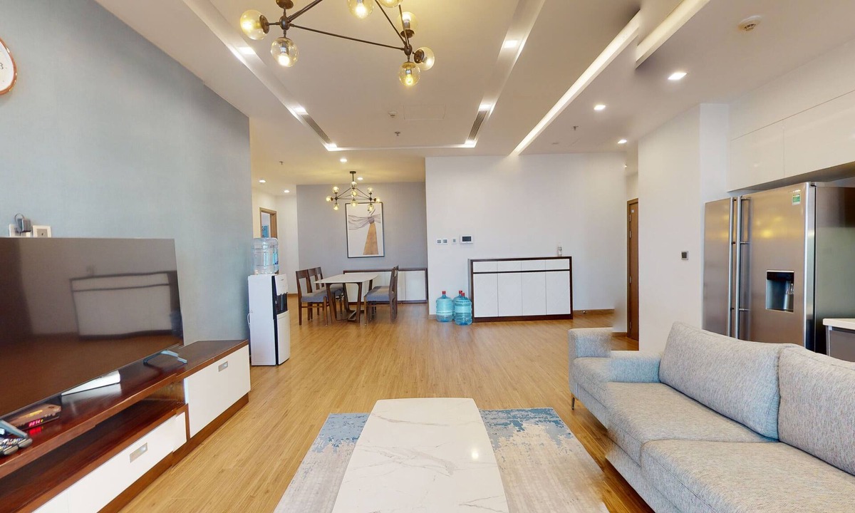 Ngoc Khanh Apartment | 4-bedroom apartment in brilliant Vinhomes Metropolis Hà Nội with AC, WiFi