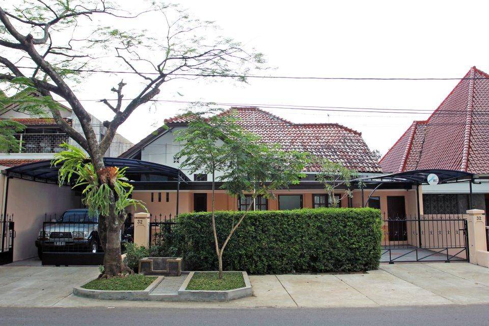 Bandung House | 400 m² House ∙ 4 bedrooms ∙ 12 guests