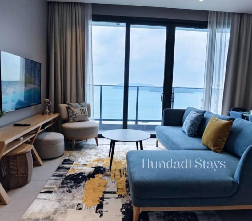 Pantai Tengah Apartment | 4BR Beachfront Pantai Cenang Langkawi