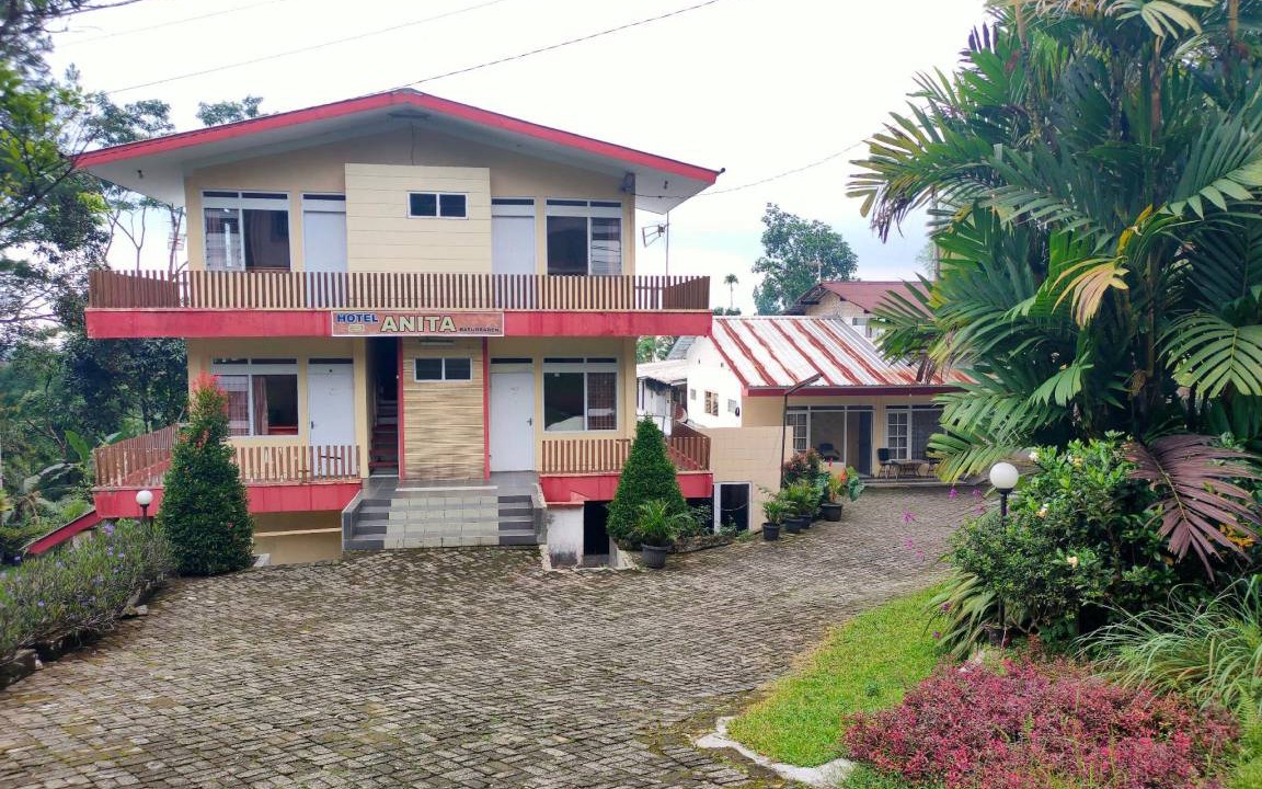 Baturaden Hotel | 50 m² Hotel ∙ 10 guests