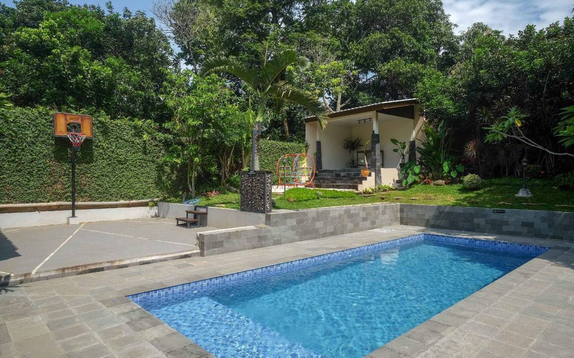 Tembalang Hotel | 50 m² Hotel ∙ 3 bedrooms ∙ 7 guests