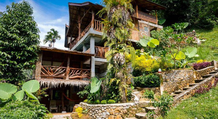 Bukit Lawang Cabin | 50 m² Lodge ∙ 2 bedrooms ∙ 5 guests