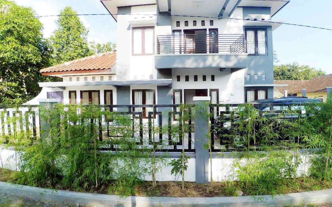 Ngemplak House | 500 m² House ∙ 6 bedrooms ∙ 30 guests