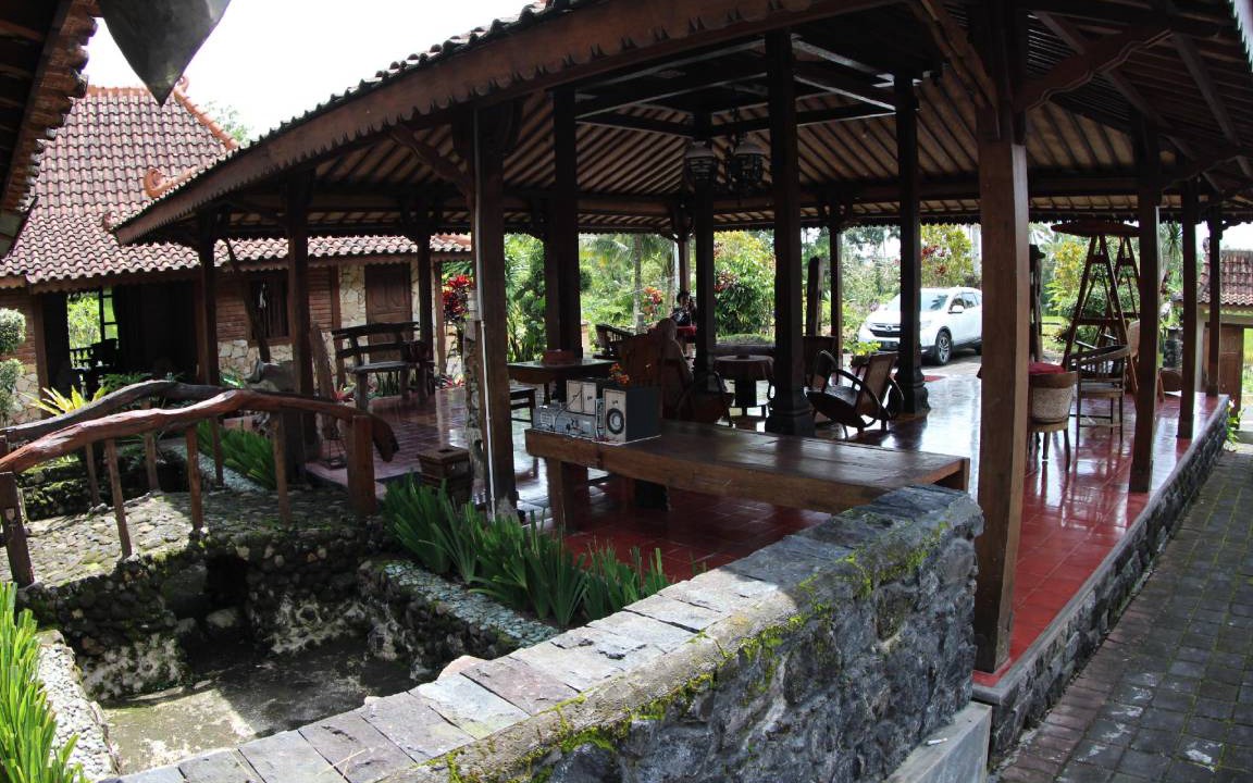 Pakem Villa | 500 m² Villa ∙ 4 bedrooms ∙ 20 guests