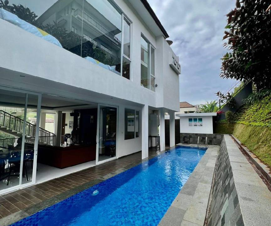 Bandung Villa | 500 m² Villa ∙ 5 bedrooms ∙ 24 guests