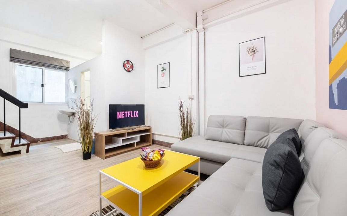 Ratchathewi House | 550 m² House ∙ 3 bedrooms ∙ 20 guests