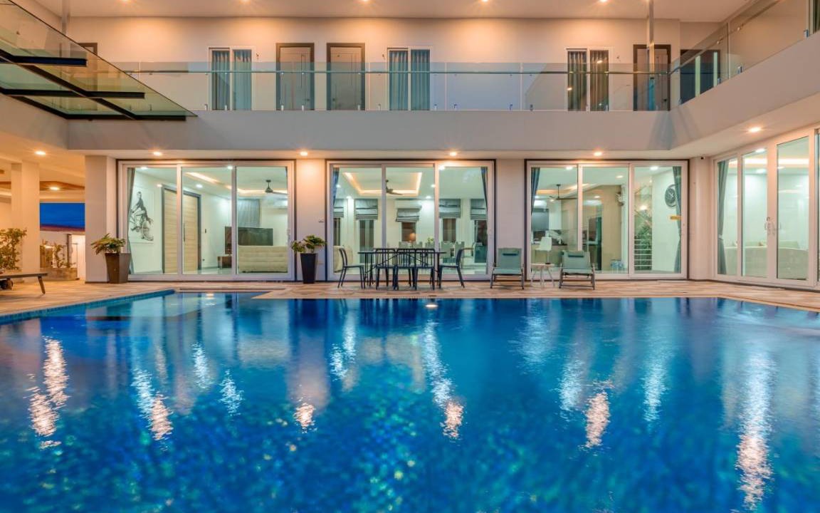 North Pattaya Villa | 550 m² Villa ∙ 8 bedrooms ∙ 18 guests