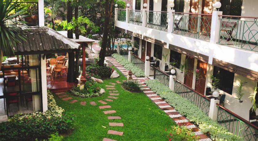 Bang Phlat Hotel | 56 m² Hotel ∙ 127 guests