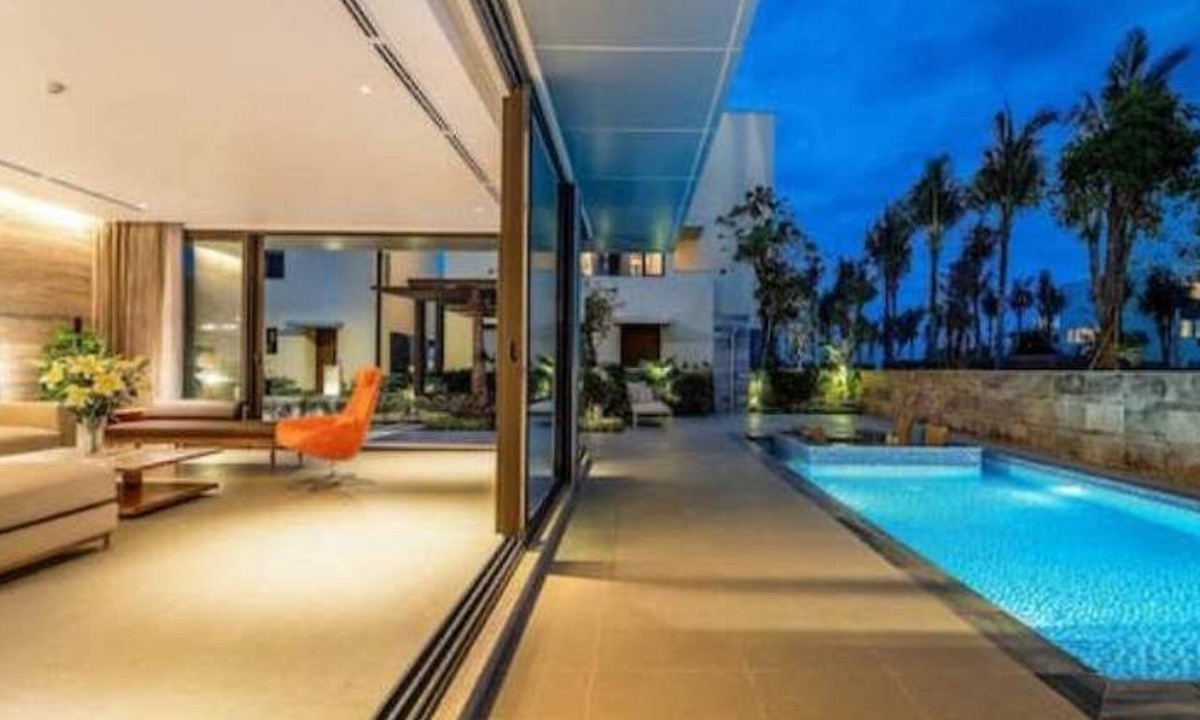 Dien Ban House | 5BDR Villa in 5-Star Compound @Beach + Breakfast