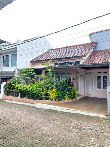 Cibodas House | 71 m² House ∙ 3 bedrooms ∙ 6 guests