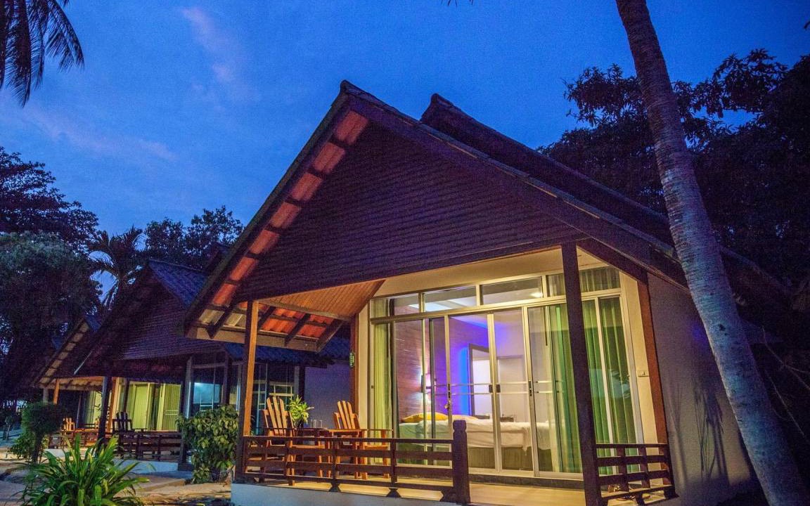 Chaweng City Center Resort | 73 m² Resort ∙ 8 guests