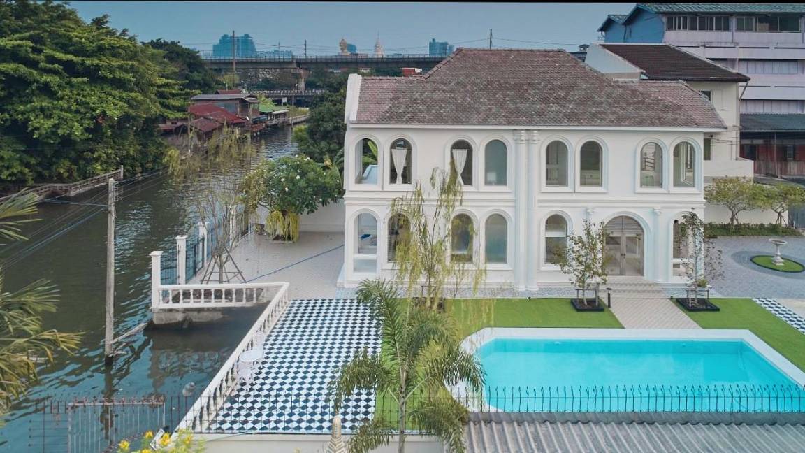 Phasi Charoen Villa | 800 m² Villa ∙ 3 bedrooms ∙ 6 guests
