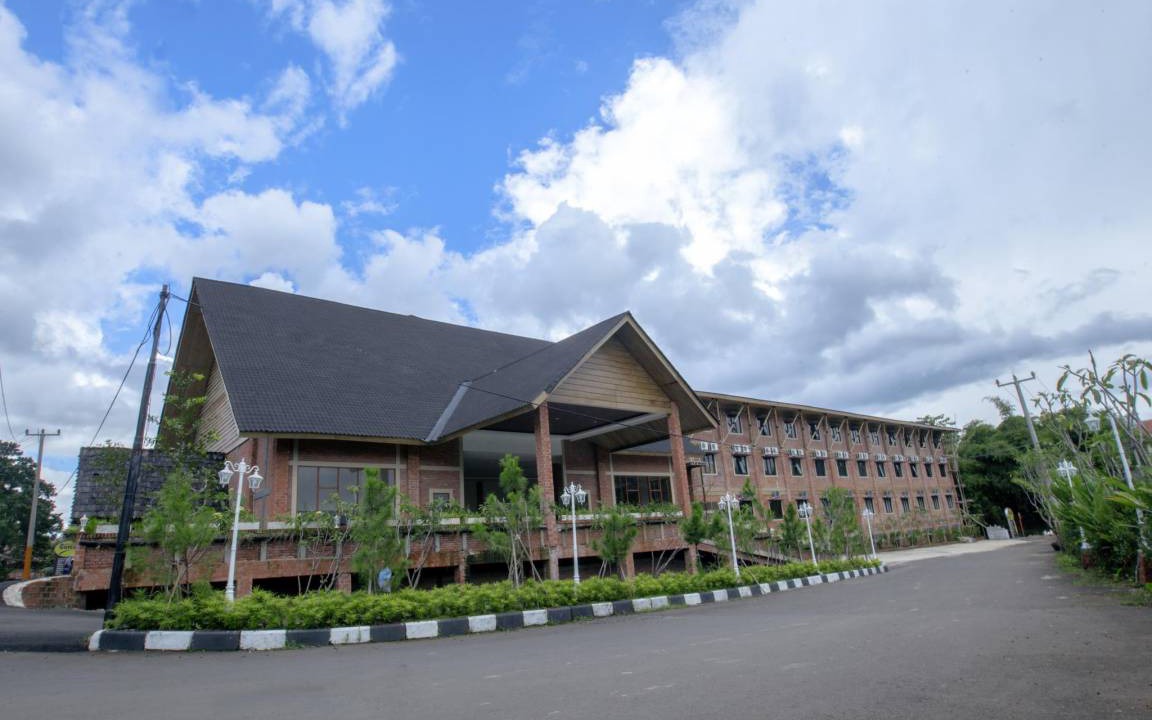 Sukaraja Resort | 85 m² Resort ∙ 3 guests