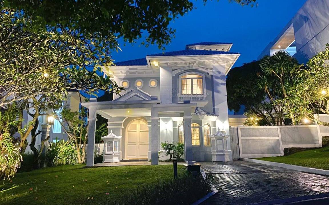 Sukaraja Villa | 850 m² Villa ∙ 4 bedrooms ∙ 13 guests