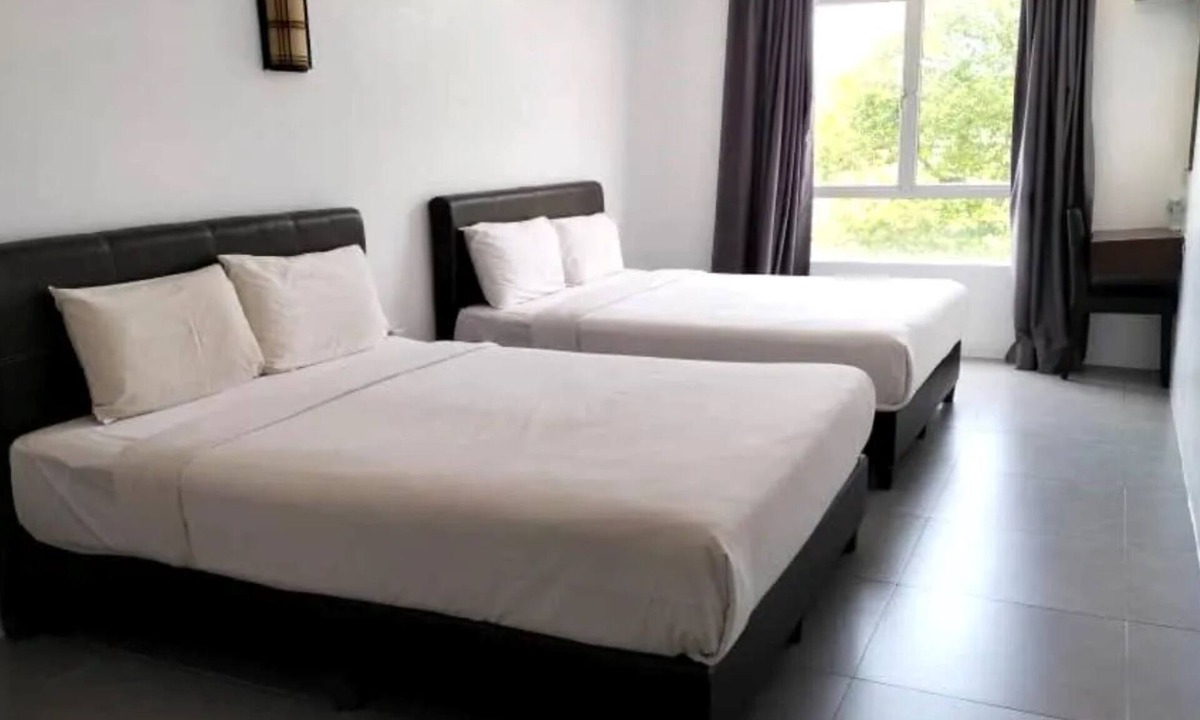 Gelang Patah Hotel | 988 Hotel