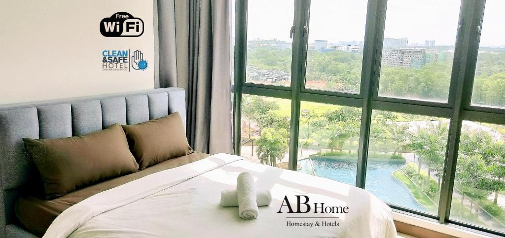 Masai Apartment | AB HOME "Sunset Suite" GREEN HAVEN #360"PooL View JB