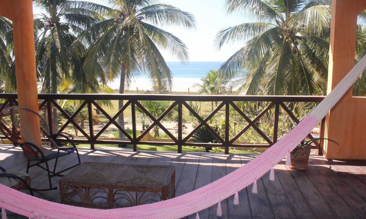 Barra de Colotepec House | Affordable Beachfront/Garden Paradise