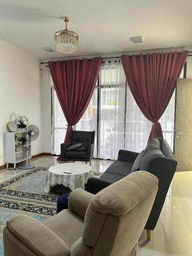 Kuantan House | AJ Homestay @ Kotasas