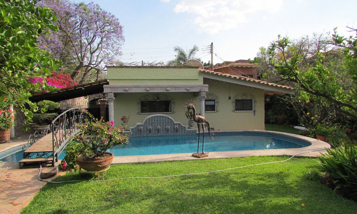 Ajijic Villa | Ajijic 'Magic Town' 1 hour to GDL FIFA events - 34' heated lap pool. Tranquility