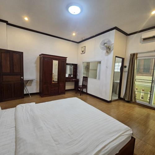 Vientiane Hotel | Ali Xayathit Apartment & Hotel
