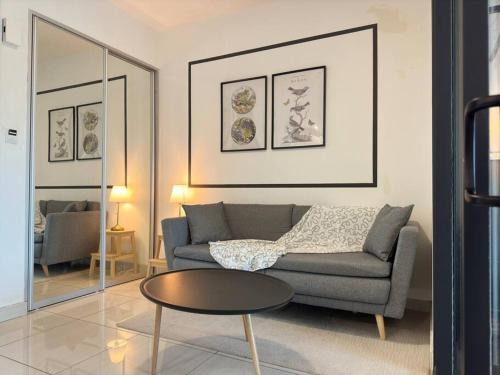 Nusajaya Apartment | Almas Studio Cozy Netflix 100mbps By STAY