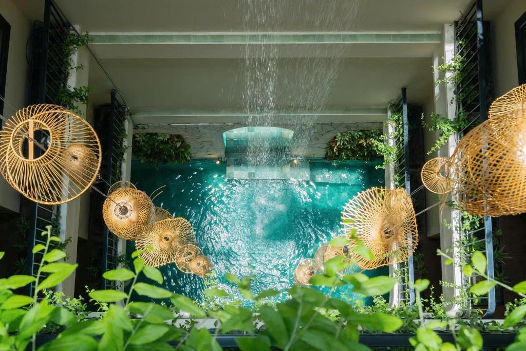 Van Mieu Hotel | Amsphere Homestay & Restaurant