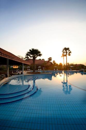 Siem Reap Resort | Angkor Palace Suite & Villa