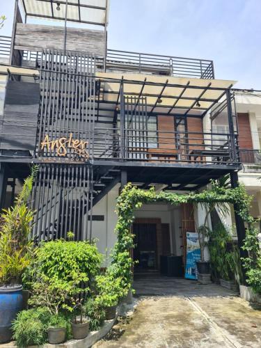 Klojen House | Angler Guest House