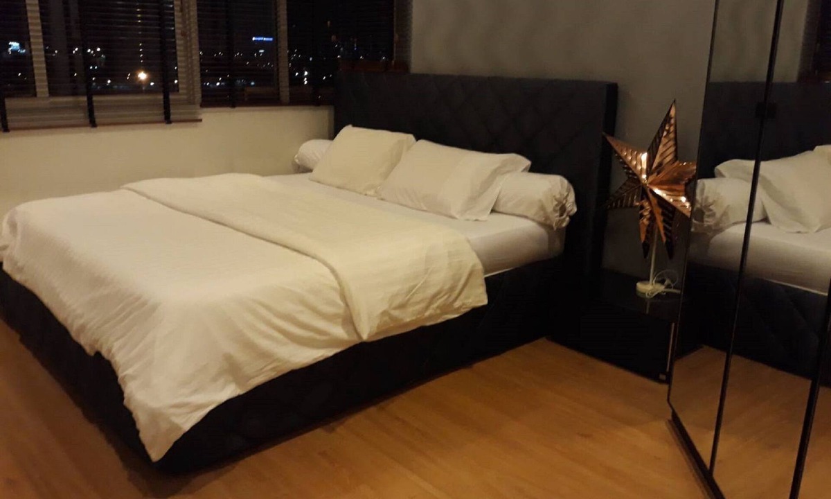 Wat Bowon Niwet Apartment | Apartment residence (Condominium)