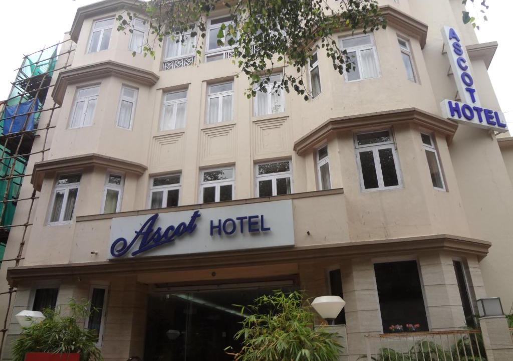 Wellington Pier Hotel | Ascot Hotel