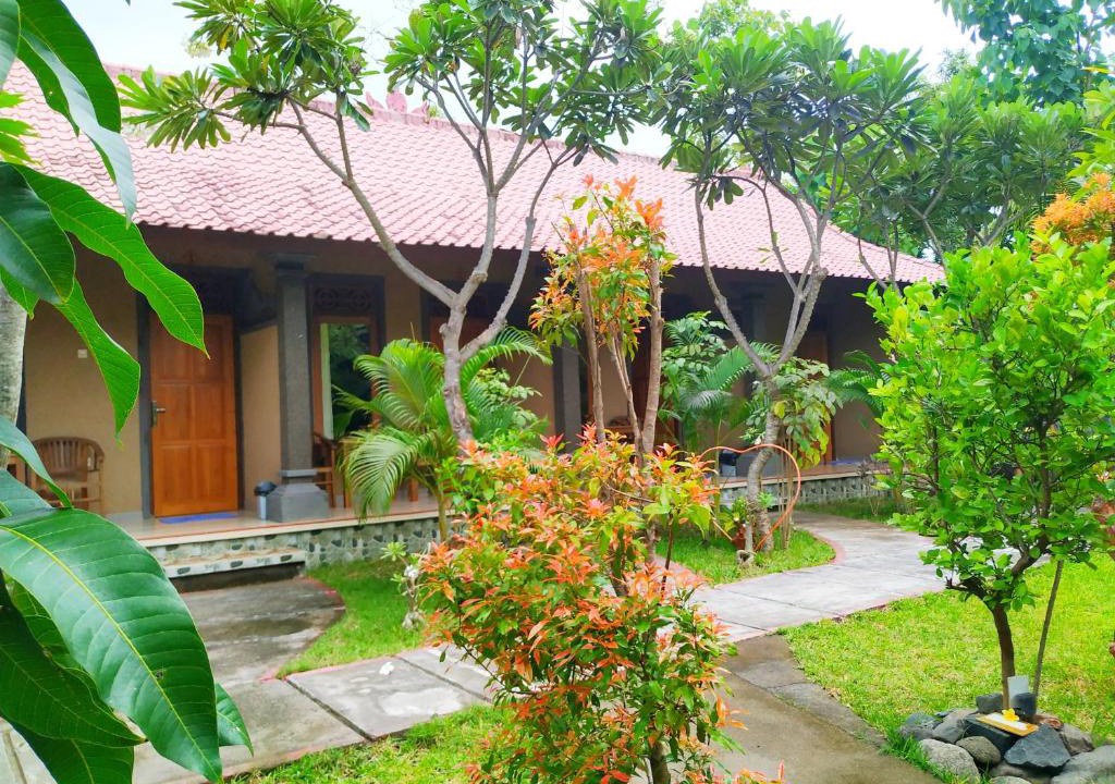 Pemuteran House | Asih Homestay