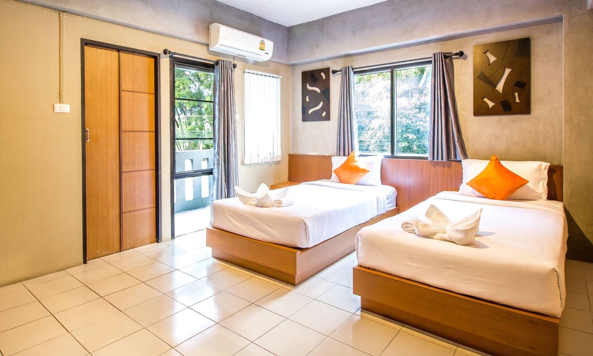 Chang Phueak Hotel | B2 Santitham (Wat Jed Yod) Boutique & Budget Hotel