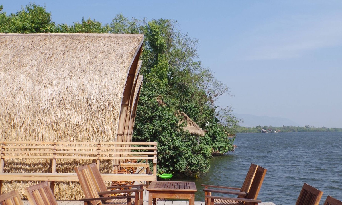 Kampot Resort | Bamboo Bungalow