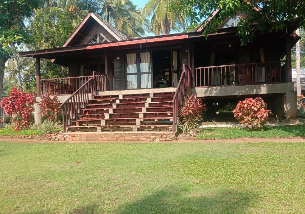 Panimbang Villa | Bambu kuning Tanjung lesung