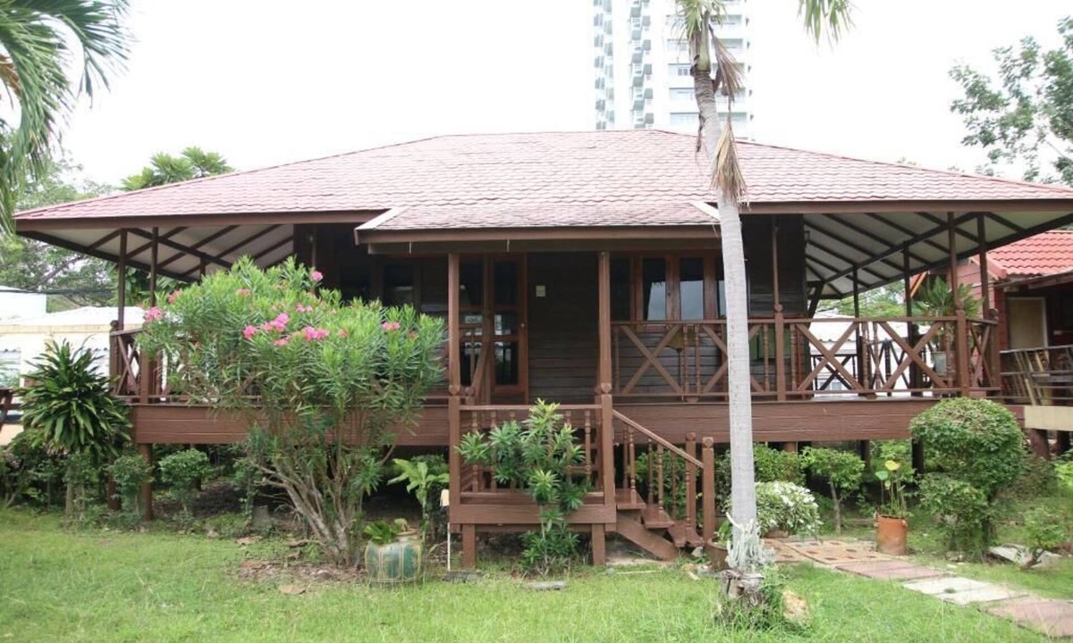 Rayong Hotel | Ban Silachol