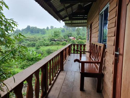 Ban Lung Hostel | Banlung Mountain View Treks & Tours