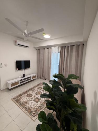 Ijok Apartment | Bashiroh Musllim Homestay Puncak Alam- Near to UiTM