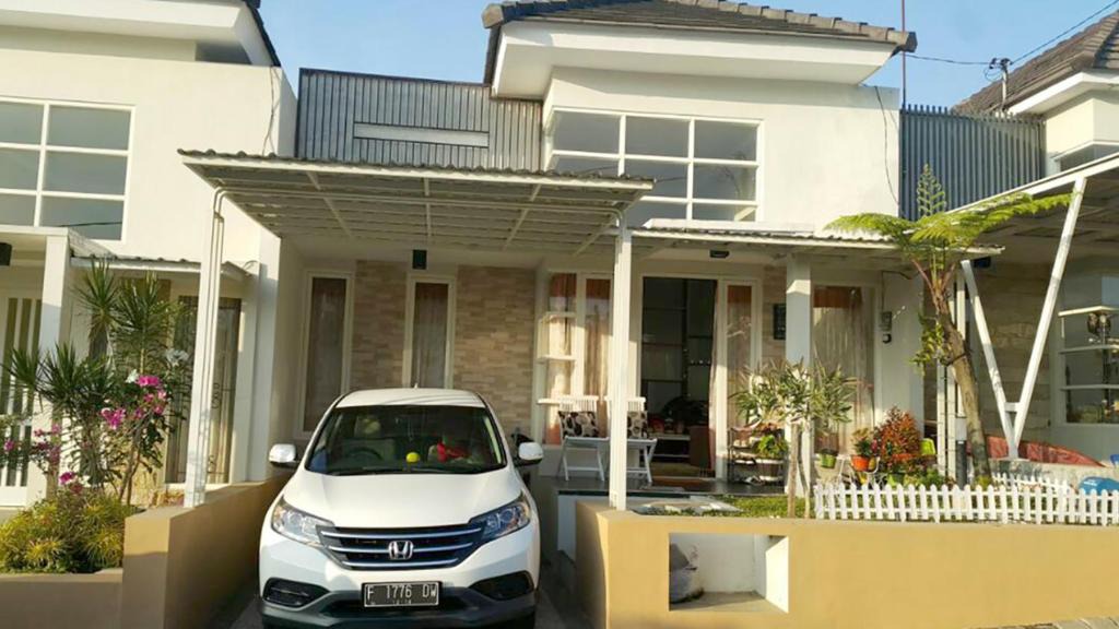 Sidomulyo House | Batu Homestay Syariah