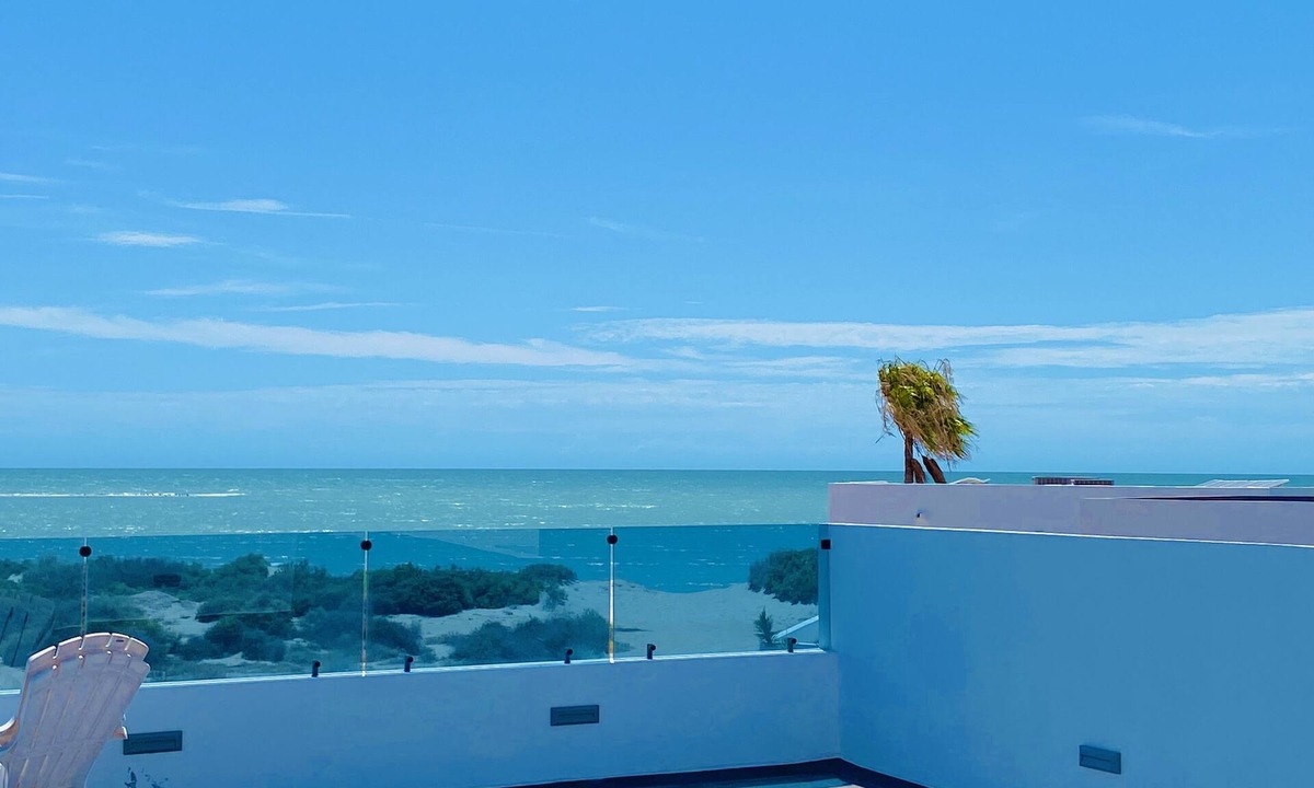 La Choya House | Beach Front House - EV charging included