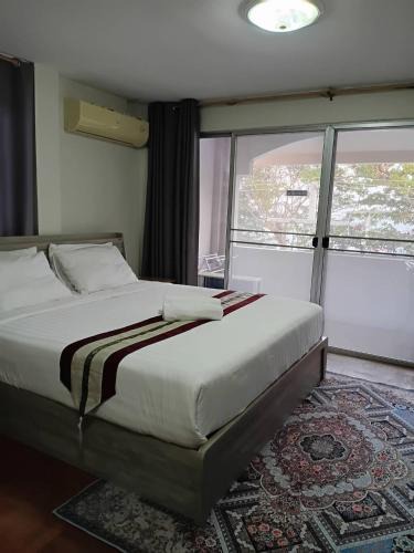 Cha-am House | Beachfront Hotel Cha Am