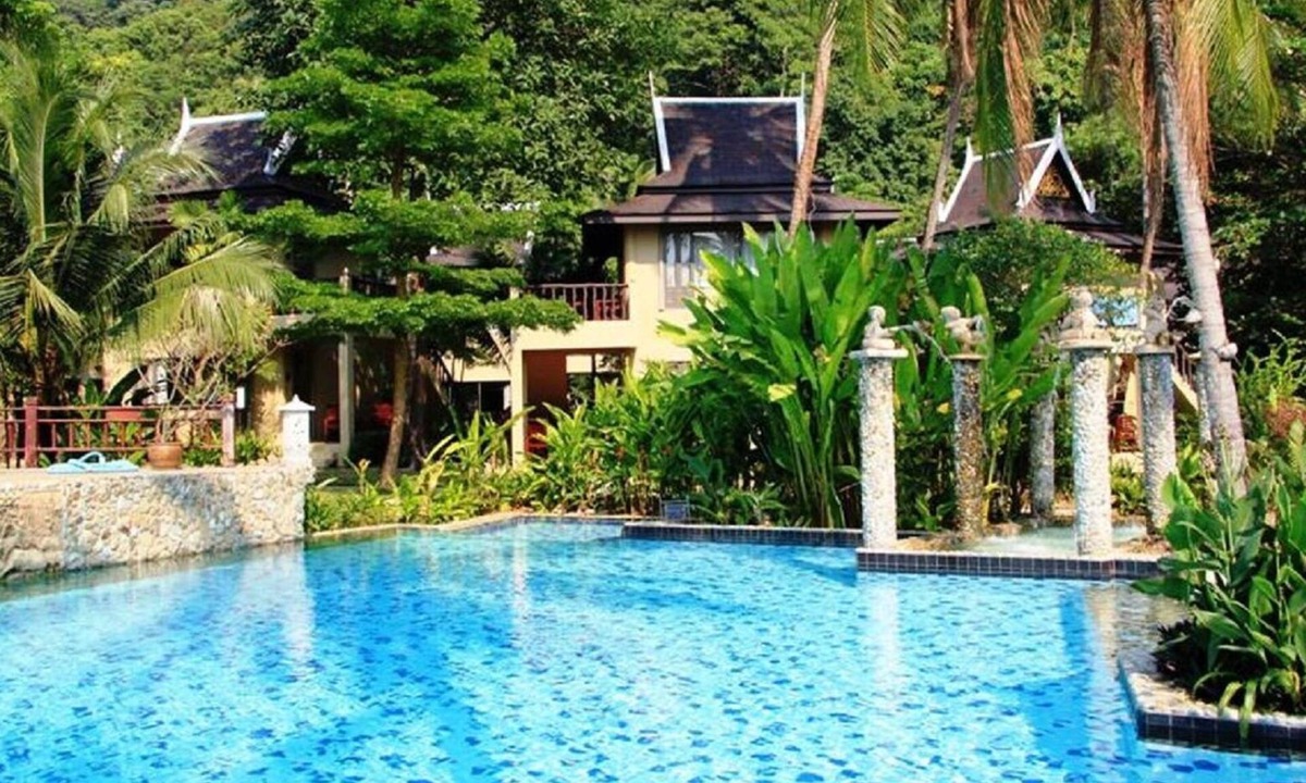Ko Chang Resort | Beachfront resort, superior garden view