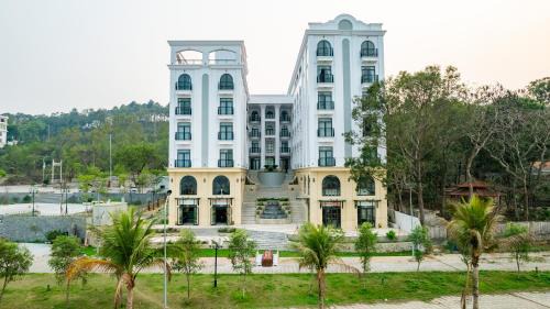 Phuc Yen Hotel | Belliss Hotel Đại Lải