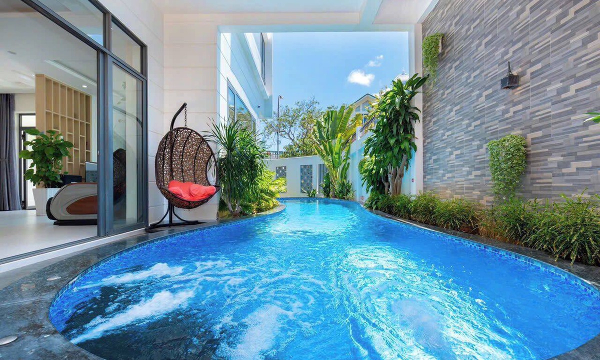 Vung Tau Villa | Biệt thự cách bãi tắm có 2 phút đi bộ.