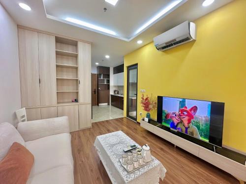 Bac Ninh Apartment | BIG DEAL 1 bed Green Pearl 5 minutes China Town