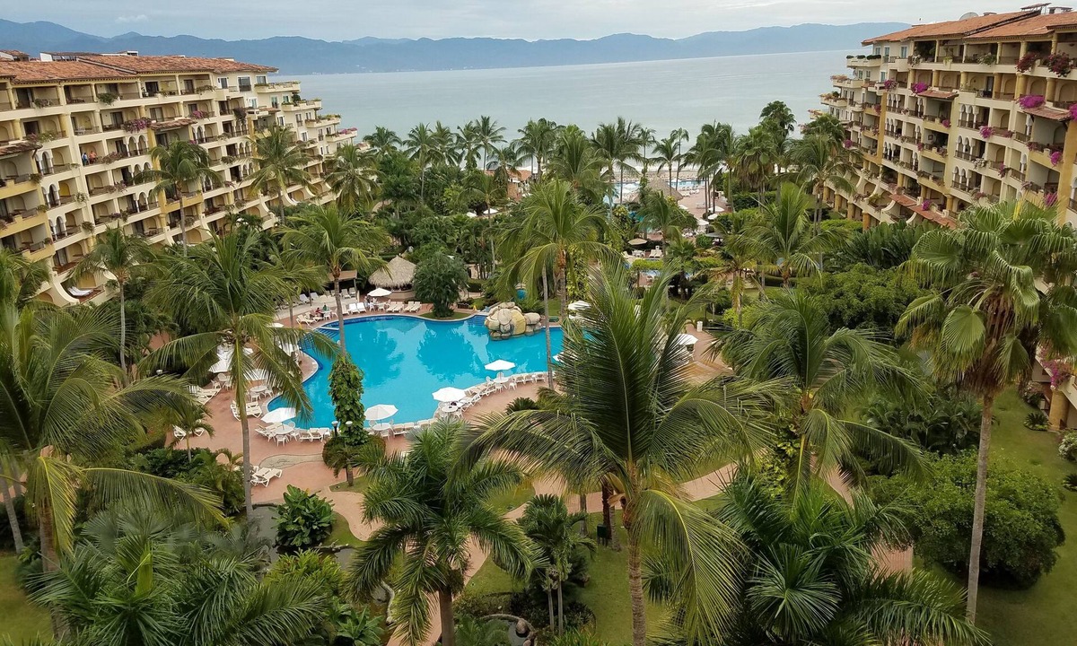 Marina Vallarta Condo | brand-new SUMMER RATES starts from APRIL 20th TILL OCT 31th only 195 A NIGHT
