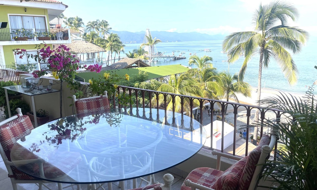 Emiliano Zapata Condo | Breathtaking Ocean views in Central of Old Town in Puerto Vallarta.