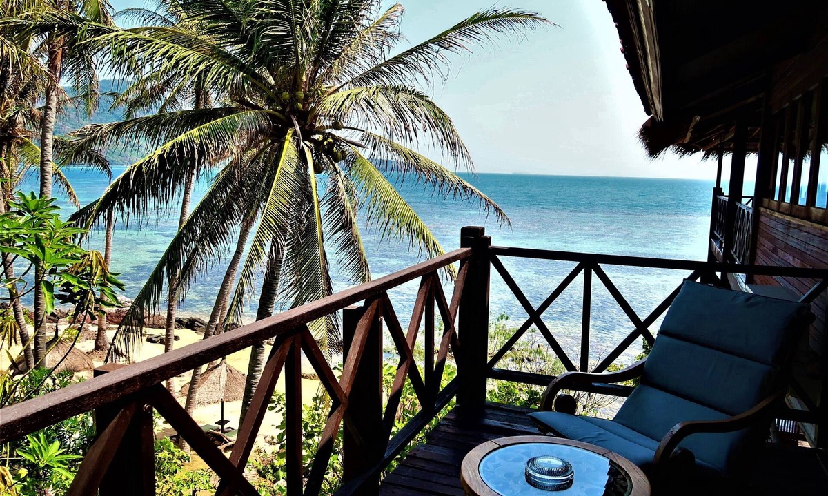 Karimunjava Hotel | Breve Azurine Lagoon Retreat