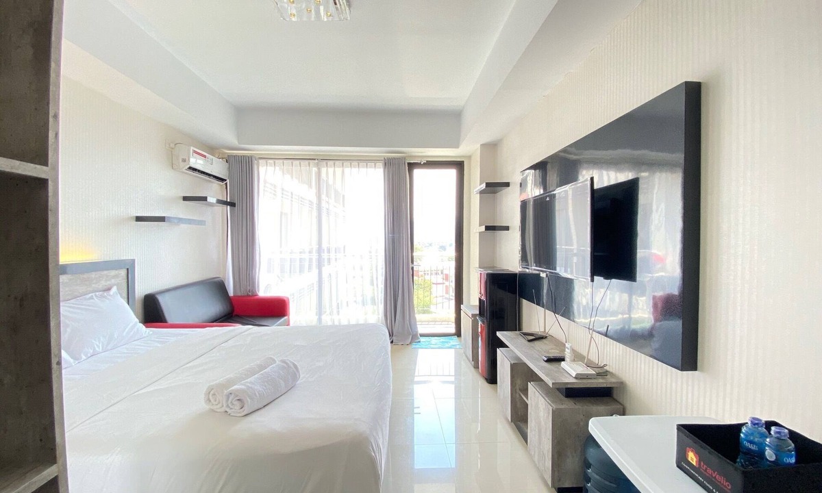 Hegarmanah Apartment | Bright Studio Room at Beverly Dago Apartment