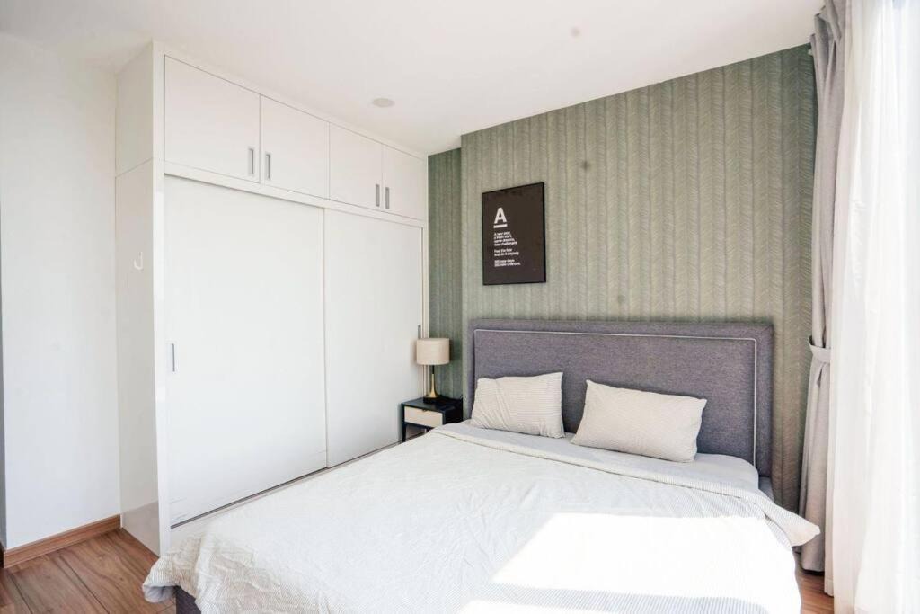 Tan Thuan Tay Apartment | Căn Hộ 3 phòng ngủ Eco Green Sài Gòn